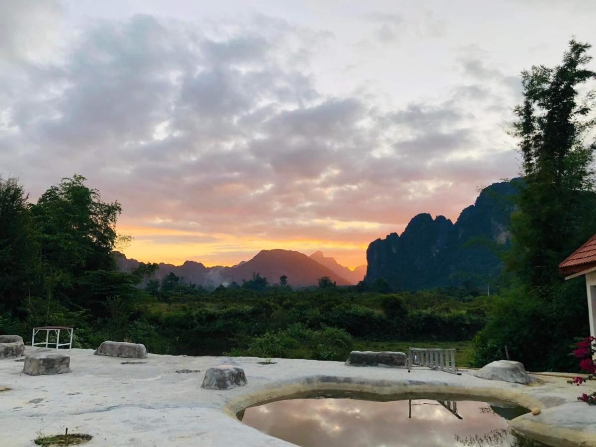 Jungle Paradise Vangvieng - Bungalows فان فيان المظهر الخارجي الصورة