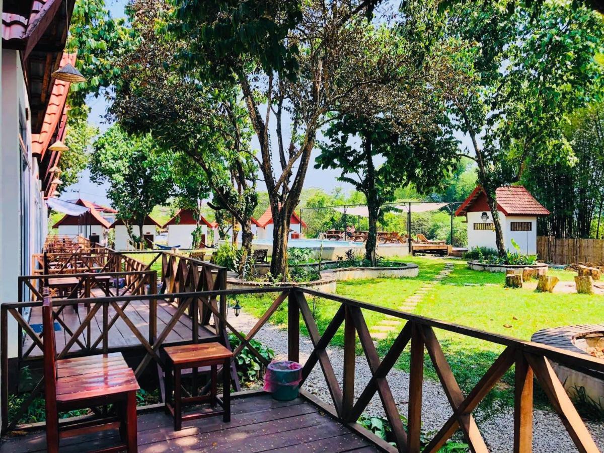 Jungle Paradise Vangvieng - Bungalows فان فيان المظهر الخارجي الصورة